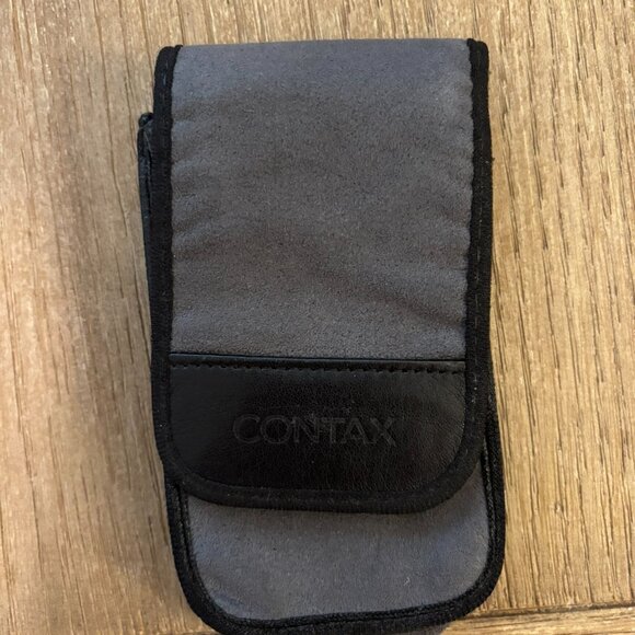 Contax T2 35mm Camera, Silver - With Case, Display Case and Strap - EX+ - Picture 8 of 11